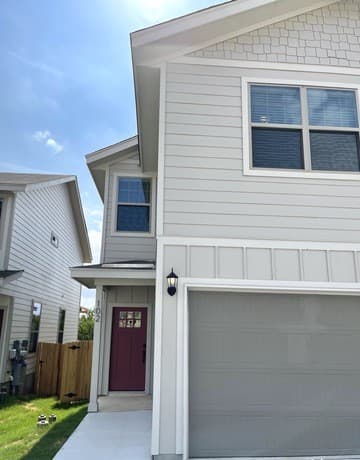 rental at 2206  Sandlewood Cove Unit 102 in San Antonio, TX — photo 2
