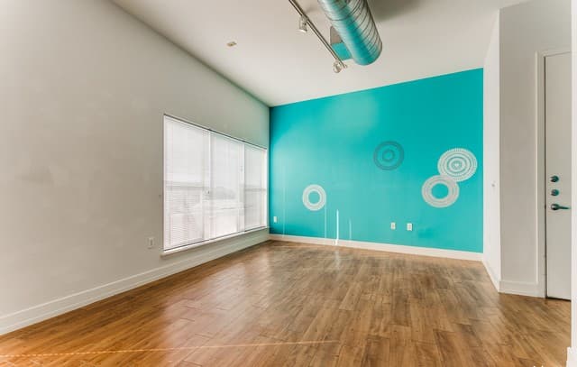 rental at 1401 S Flores St Unit 300 in San Antonio, TX — photo 3