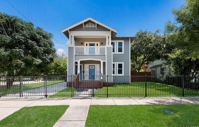 rental at 1116  Muncey Unit 2 in San Antonio, TX — photo 1