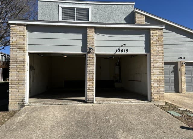 rental at 12619  Woodbrace St in San Antonio, TX — photo 2
