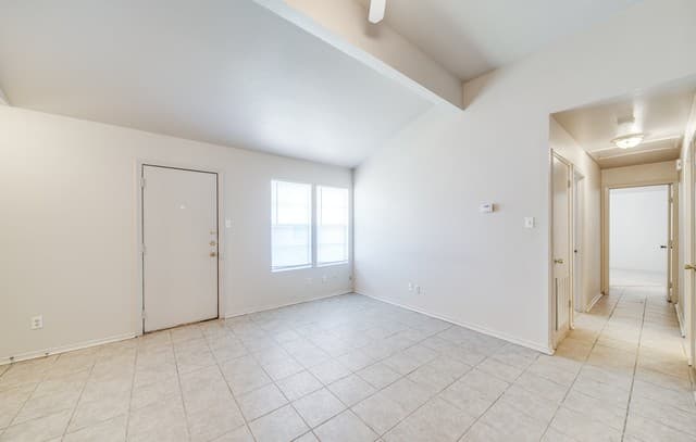 rental at 12216  Maverick Bluff St in San Antonio, TX — photo 4