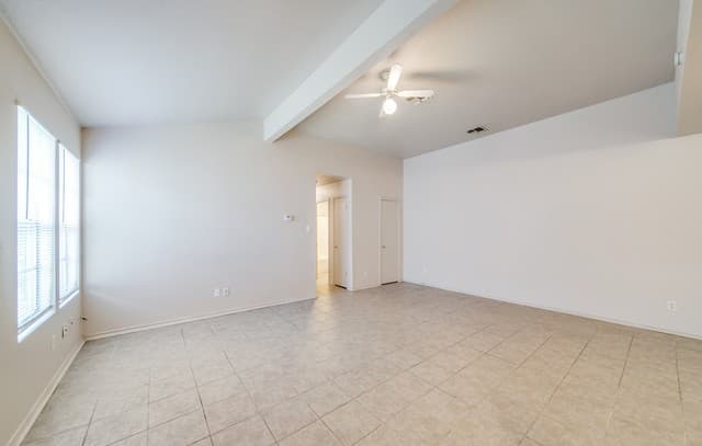rental at 12216  Maverick Bluff St in San Antonio, TX — photo 5