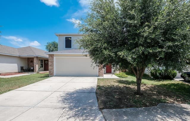 rental at 12427  Silver Mine in San Antonio, TX — photo 2