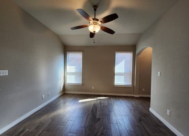 rental at 549  Creekside Frst in New Braunfels, TX — photo 3