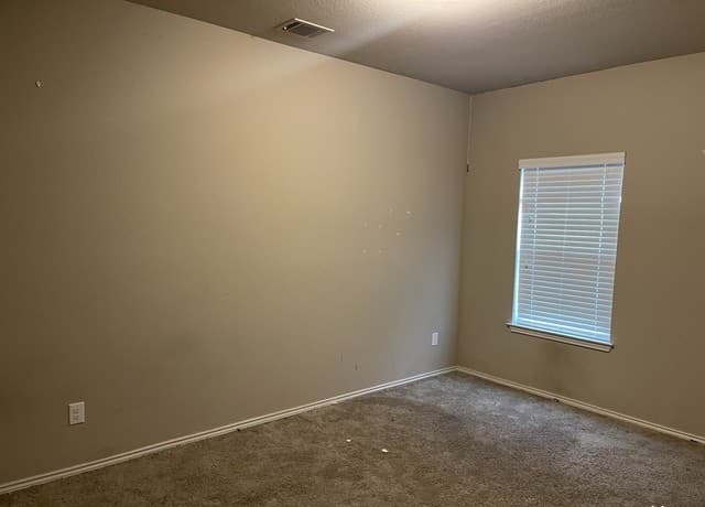 rental at 14366  Palomino Pl in San Antonio, TX — photo 5