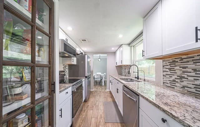rental at 4515  Golf View Dr in San Antonio, TX — photo 4