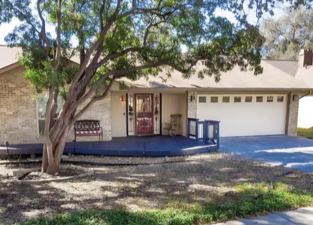 rental at 1506  Lochshire in San Antonio, TX — photo 1