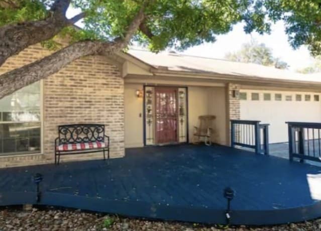 rental at 1506  Lochshire in San Antonio, TX — photo 2