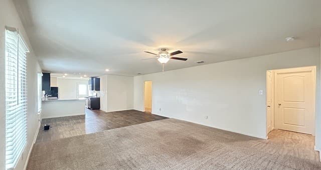 rental at 15115  Harbor Lndg in Von Ormy, TX — photo 3