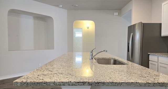 rental at 4911  Theralite Trl in San Antonio, TX — photo 4