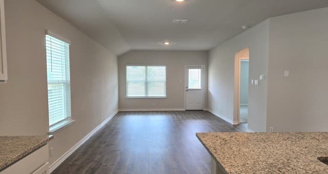 rental at 4911  Theralite Trl in San Antonio, TX — photo 5