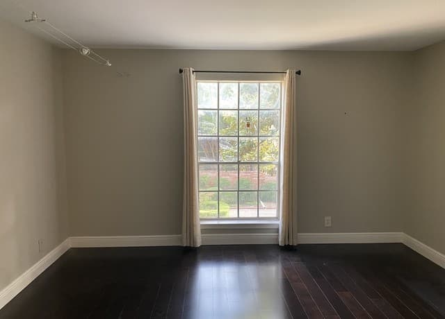 rental at 8401 N New Braunfels Ave Unit 219 in San Antonio, TX — photo 2