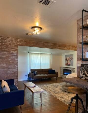 1-bedroom rental at 413 9th Unit B in Blanco, TX — photo 3