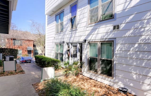 rental at 2300  Nacogdoches Unit 307B Unit 307B in San Antonio, TX — photo 2