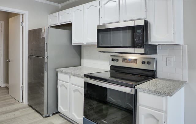 rental at 10318  Cone Hill Dr in San Antonio, TX — photo 2