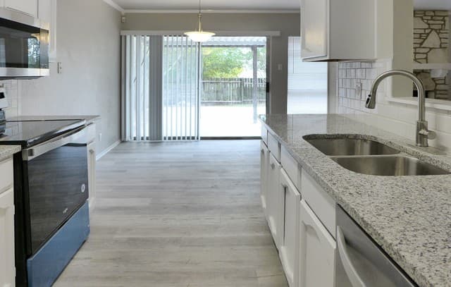 rental at 10318  Cone Hill Dr in San Antonio, TX — photo 3