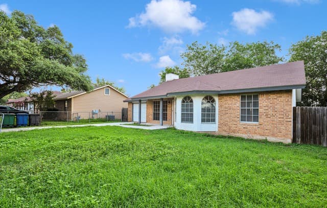 rental at 9514  Veronica in San Antonio, TX — photo 1