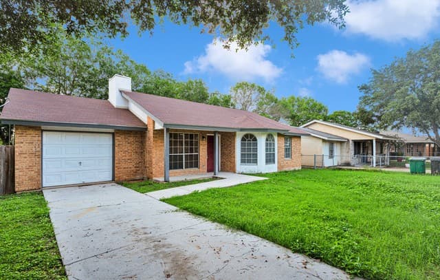 rental at 9514  Veronica in San Antonio, TX — photo 2
