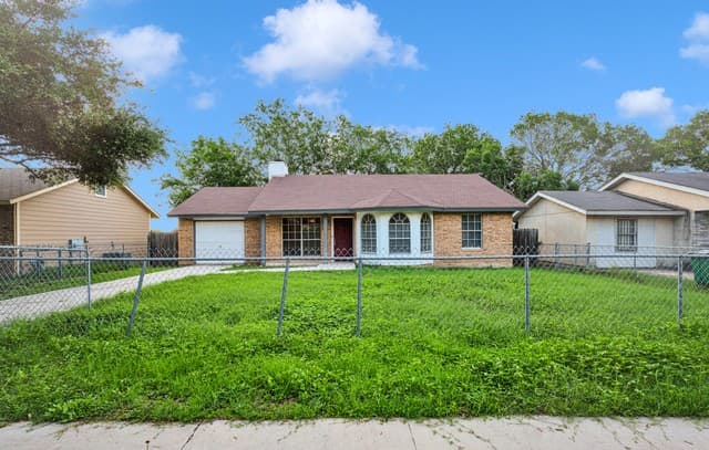 rental at 9514  Veronica in San Antonio, TX — photo 3