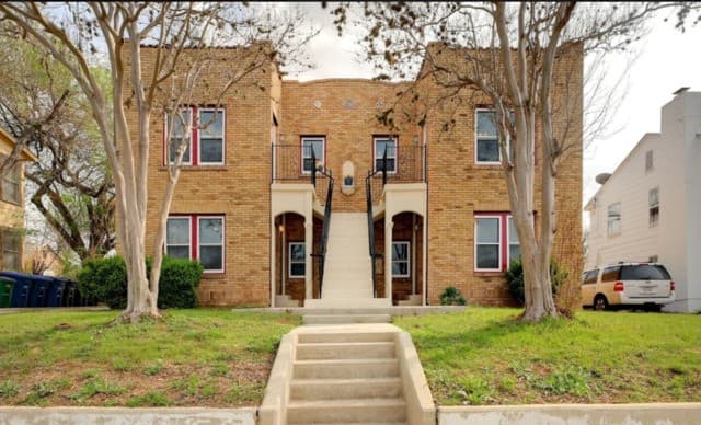 rental at 240  Claremont Ave in San Antonio, TX — photo 1
