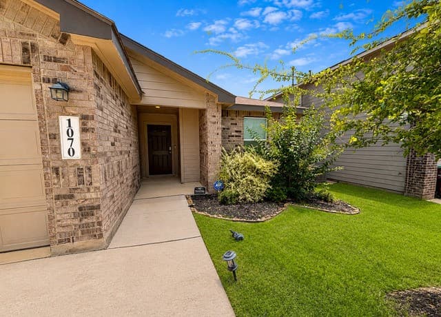 rental at 1070  Cozumel Emerald in San Antonio, TX — photo 2