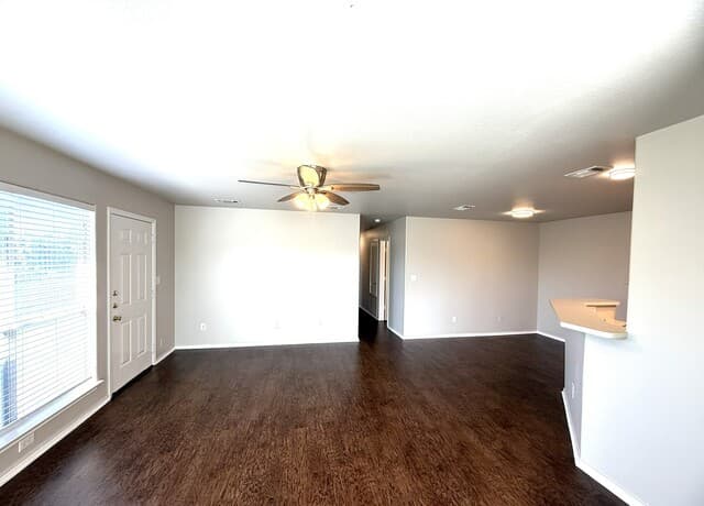 rental at 2744  Fm 1044 Unit 2744 in New Braunfels, TX — photo 5