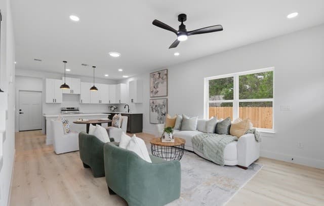 rental at 2111  Virginia Unit 102 in San Antonio, TX — photo 5