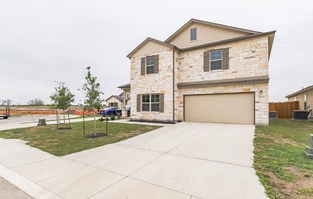rental at 7811  Toledo Bend in San Antonio, TX — photo 2