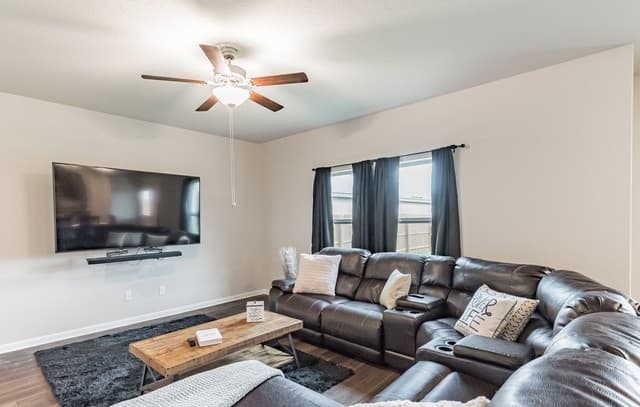 rental at 7811  Toledo Bend in San Antonio, TX — photo 3