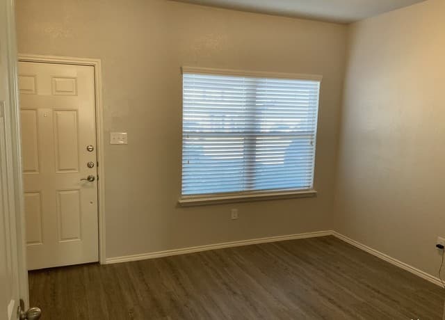 rental at 2409  Key Hole view in Converse, TX — photo 5