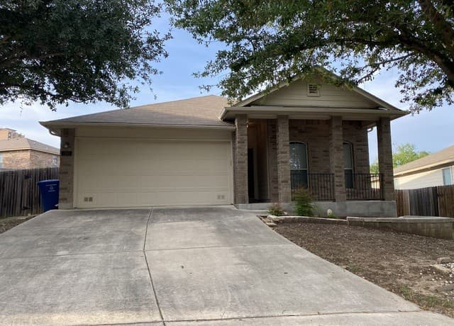 rental at 7811  Fort Allen in San Antonio, TX — photo 2