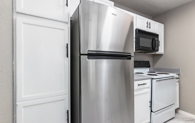 rental at 10527  Perrin Beitel Rd Unit B209 in San Antonio, TX — photo 3