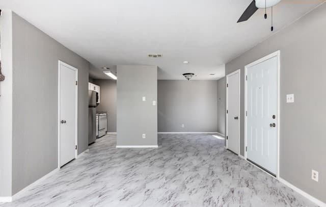 rental at 10527  Perrin Beitel Rd Unit B209 in San Antonio, TX — photo 5