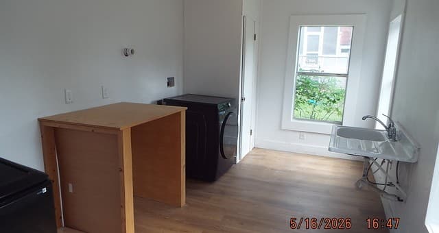 rental at 940 W Mulberry in San Antonio, TX — photo 3