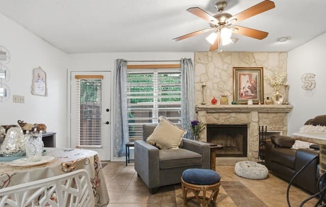 rental at 4107  Medical #8102 in San Antonio, TX — photo 4