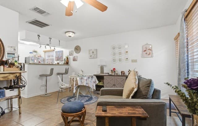 rental at 4107  Medical #8102 in San Antonio, TX — photo 5