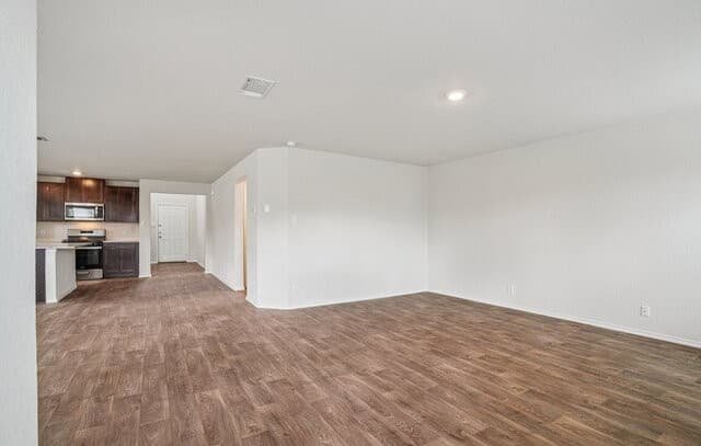 rental at 1154  Barn Swallow Way in San Antonio, TX — photo 4