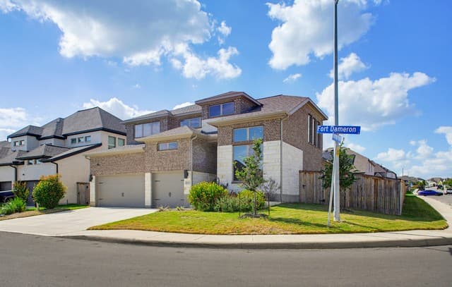 rental at 12307  Fort Dameron in San Antonio, TX — photo 2