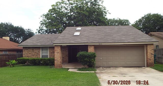 rental at 7810  Lazy Forest in Live Oak, TX — photo 1