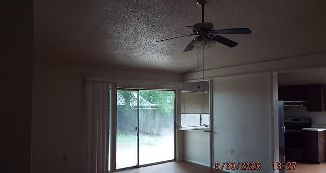 rental at 7810  Lazy Forest in Live Oak, TX — photo 3