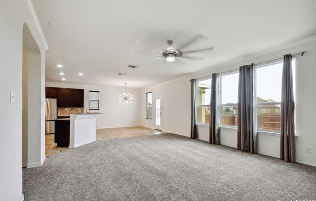 rental at 3302  Uresti Flds in Converse, TX — photo 3