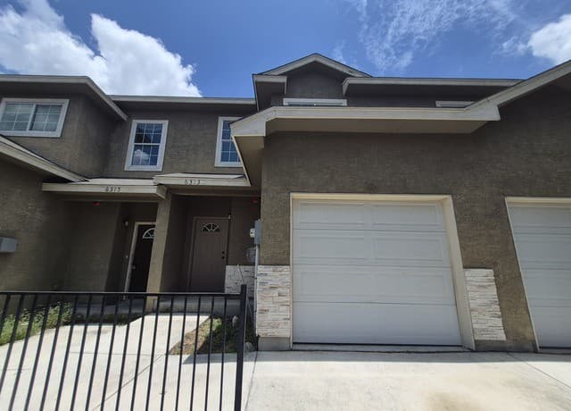 rental at 6313  Attucks Lane in San Antonio, TX — photo 1