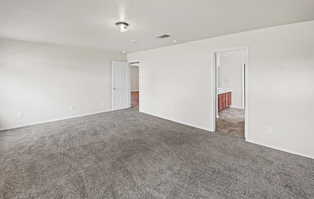 rental at 2127  Red Rock Crossing in San Antonio, TX — photo 5