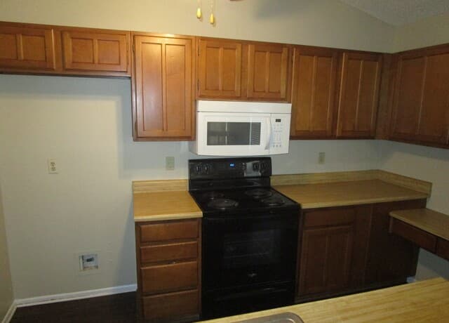 rental at 8550  Pendragon St in San Antonio, TX — photo 5