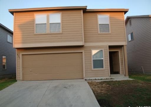 rental at 4502  Rothberger Way in San Antonio, TX — photo 2