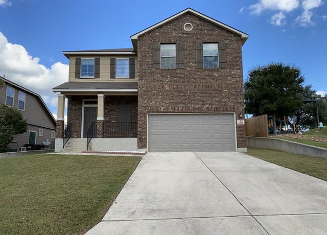 rental at 1838  Mobeetie Trail in San Antonio, TX — photo 2