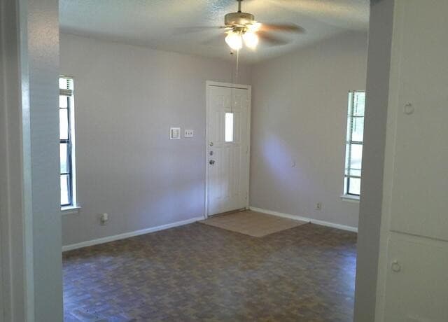 rental at 8448  Dixon Ridge in San Antonio, TX — photo 2