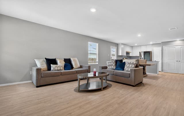 rental at 6427  Kemper Place in San Antonio, TX — photo 3