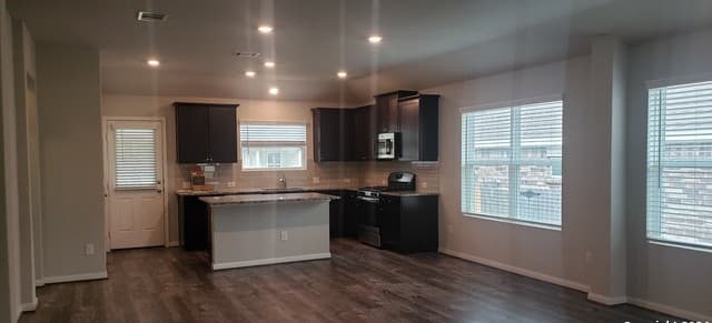 rental at 6022  Akin Quay in San Antonio, TX — photo 4