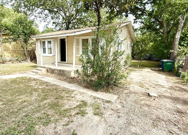 rental at 515  Lincolnshire Dr in San Antonio, TX — photo 4